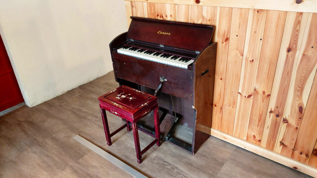 鋼琴-小葉茉莉咖啡廳